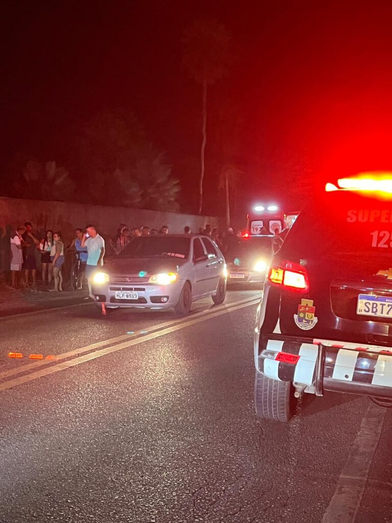 Família é atropelada, casal morre e filho é socorrido em estado grave