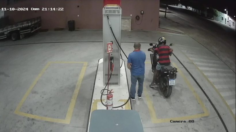 Torcedor furta moto da polícia e participa de comemoração em Ipu