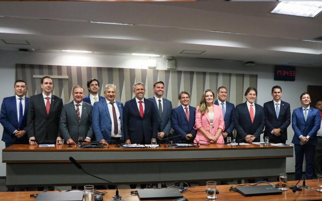 Ceará recebe liberação para duplicação das BRs-222 e 020