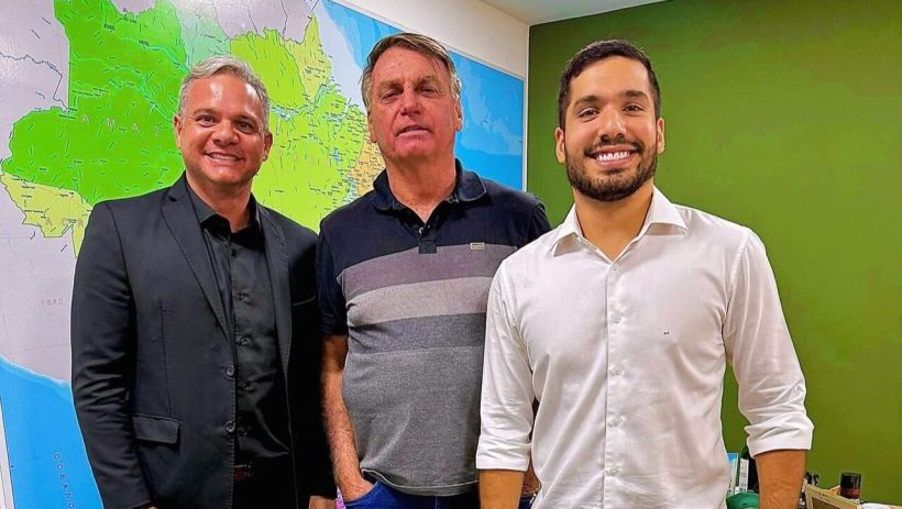 André Fernandes discute montagem da chapa do PL para 2026 em reunião com Bolsonaro