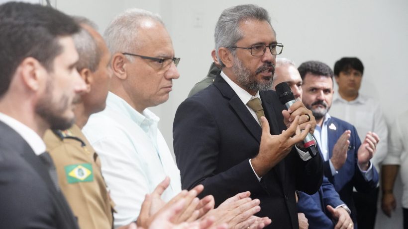 Governador Elmano sanciona reestruturação das Forças de Segurança do Ceará