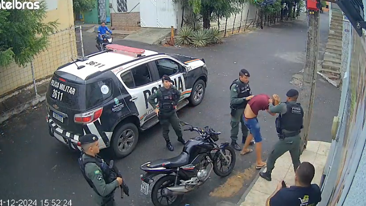 Policial militar é afastado após agredir jovem durante abordagem em Sobral