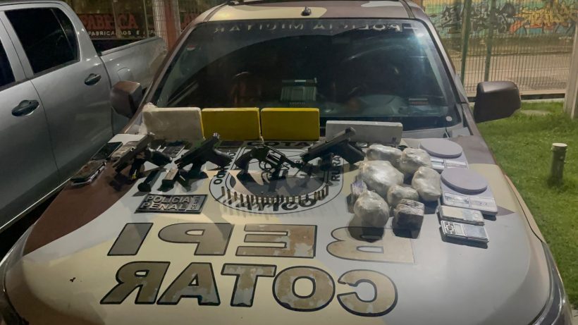 Operação no Oitão Preto mata traficantes e apreende drogas, armas e dinheiro