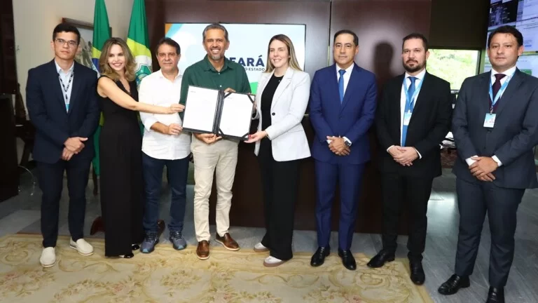 Elmano assina contrato de R$ 11,5 milhões para construção de Centro Comunitário em Fortaleza