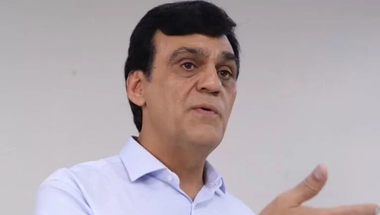 Naumi Amorim denuncia ter recebido Prefeitura de Caucaia com R$ 681 milhões em dívidas