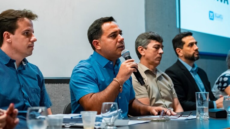 Roberto Filho corta 600 cargos comissionados para eliminar servidores fantasmas em Iguatu
