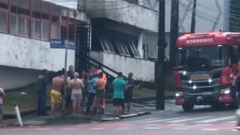 Incêndio em prédio residencial assusta moradores do Dionísio Torres