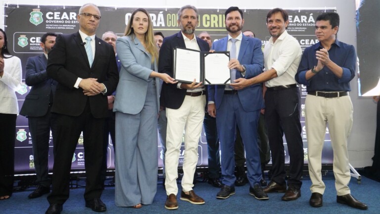 Governador Elmano anuncia sistema de Metas da Segurança Pública