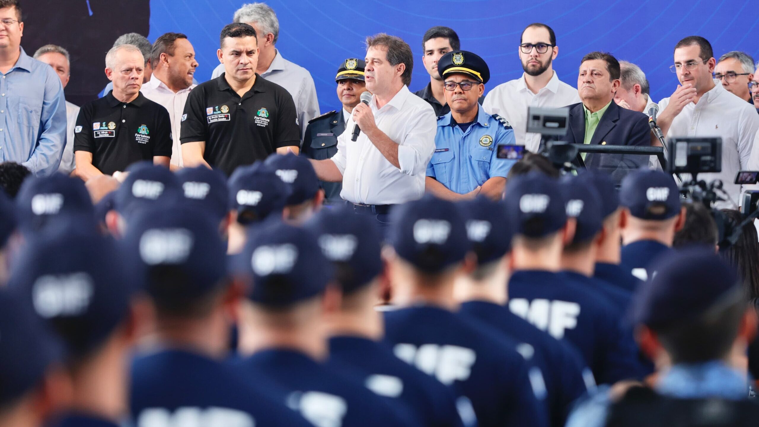 Evandro assinará decreto universalizando uso de arma de fogo para guardas municipais