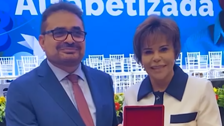 Tauá recebe Selo Ouro Nacional Criança Alfabetizada
