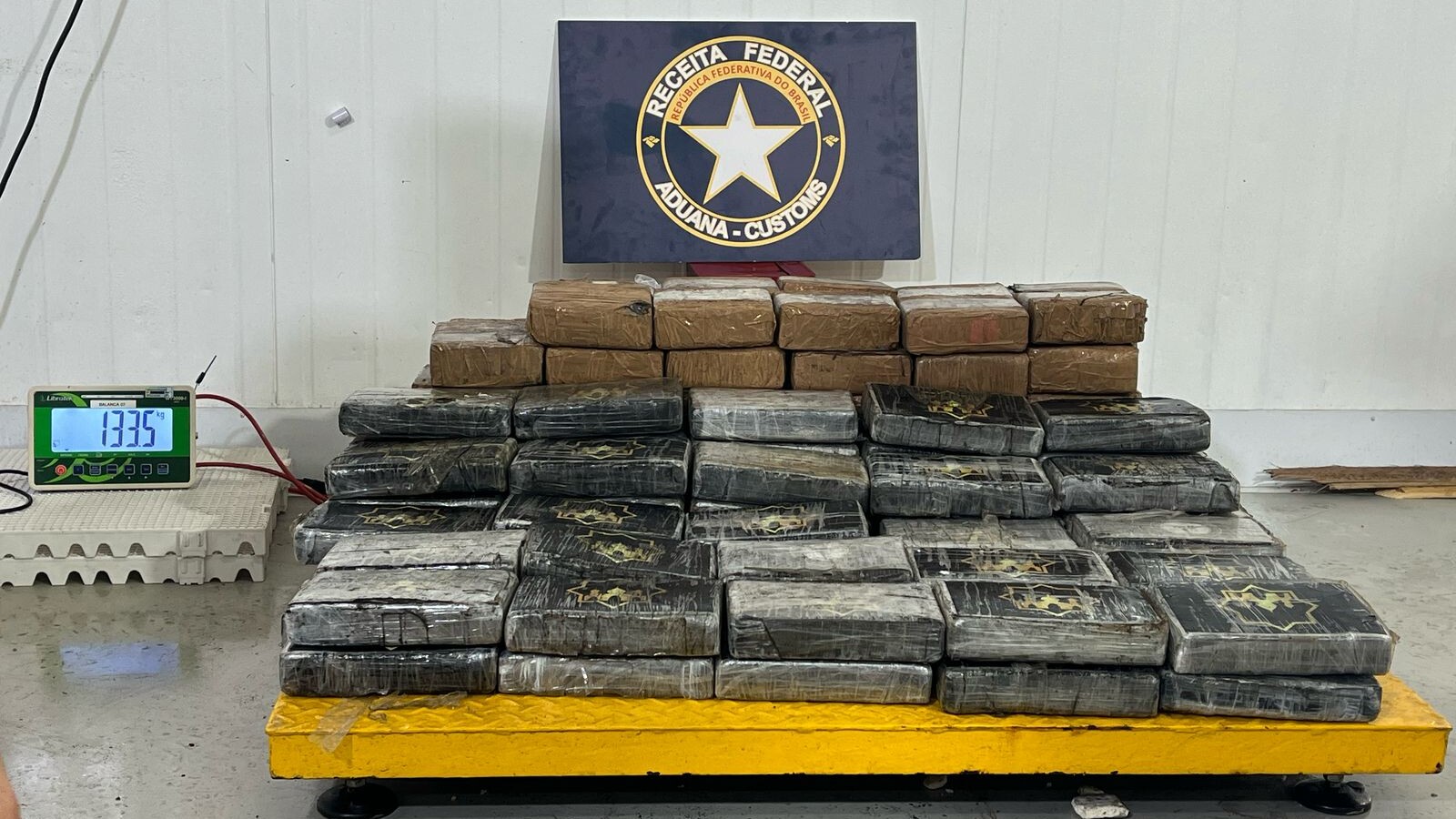 Receita Federal apreende mais de meia tonelada de cocaína em operações nos portos cearenses
