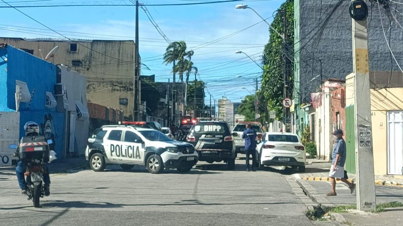 Polícia caça autores do triplo homicídio no José Bonifácio