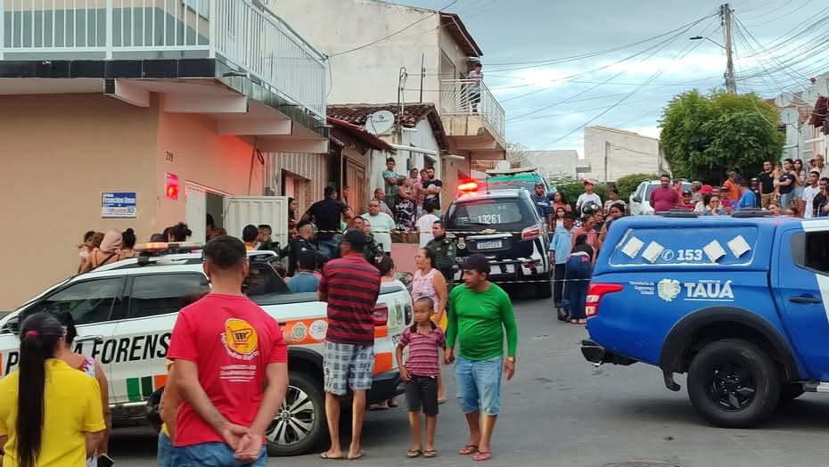 Salão é invadido por homens armados e barbeiro é executado com vários tiros