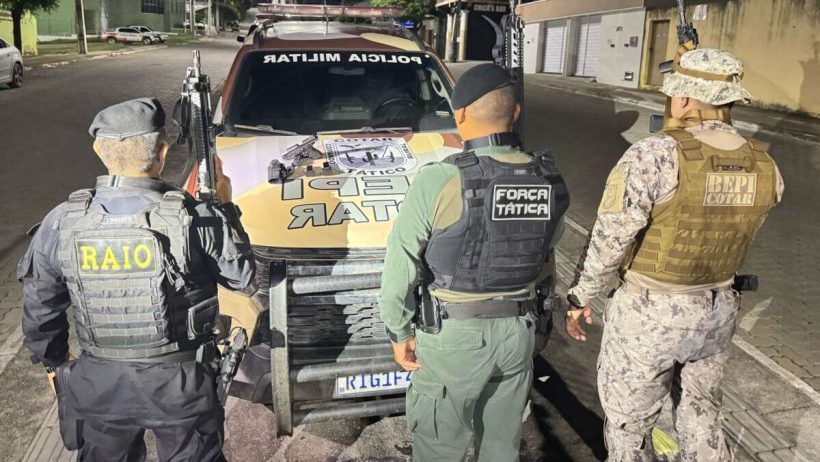 Mulher presa com Guarda municipal é suspeita de atender criminosos feridos em confronto