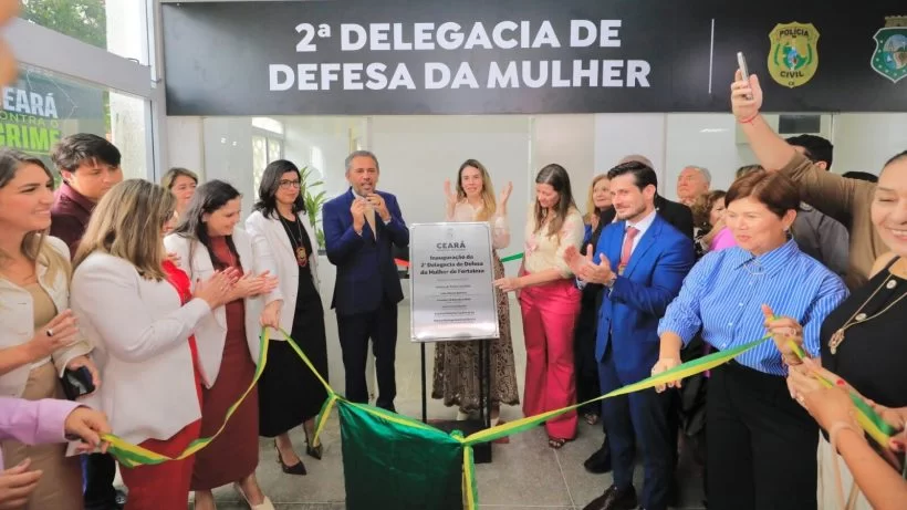 Elmano de Freitas e Jade Romero inauguram 2ª Delegacia de Defesa da Mulher de Fortaleza