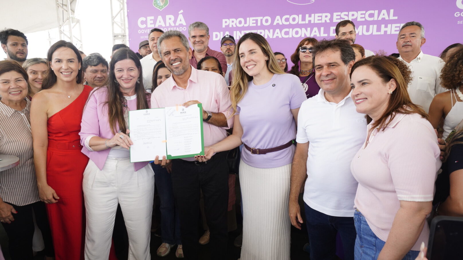 Jade Romero anuncia incremento de R$ 62 milhões para o programa Ceará Credi Mulher