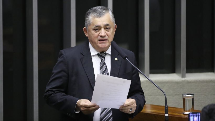 José Guimarães