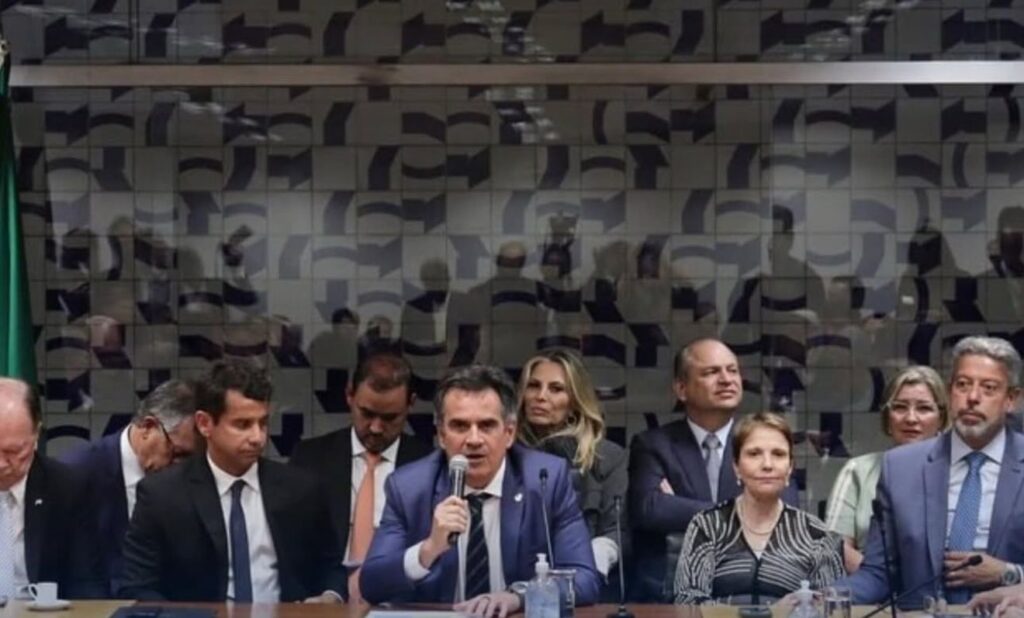 Ciro Nogueira em reunião com integrantes do PP