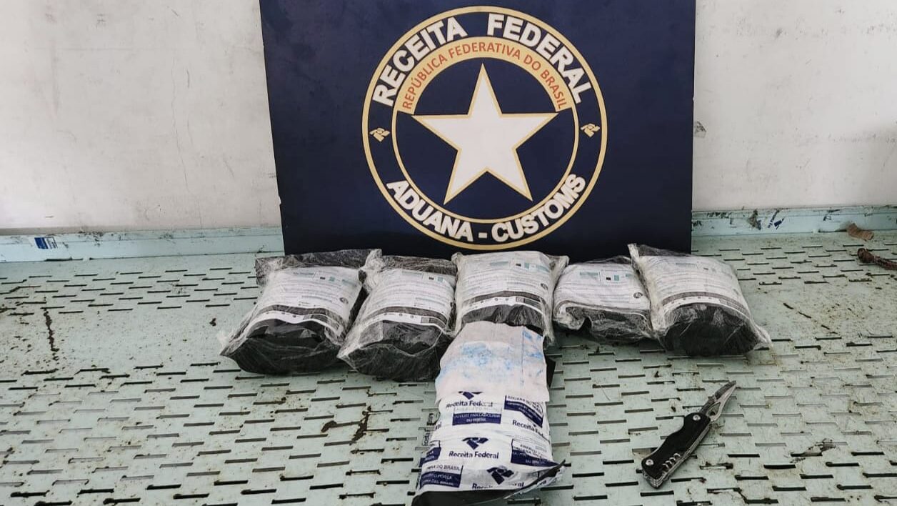 Receita Federal apreende 06 kg de cocaína no Aeroporto de Fortaleza; droga está avaliada em R$ 400 mil