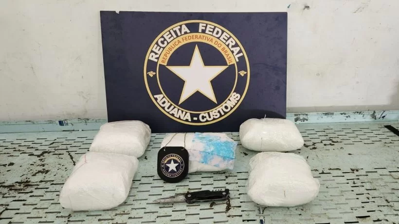Receita Federal apreende 5,4 kg de cocaína no Aeroporto de Fortaleza; droga está avaliada em R$ 350 mil