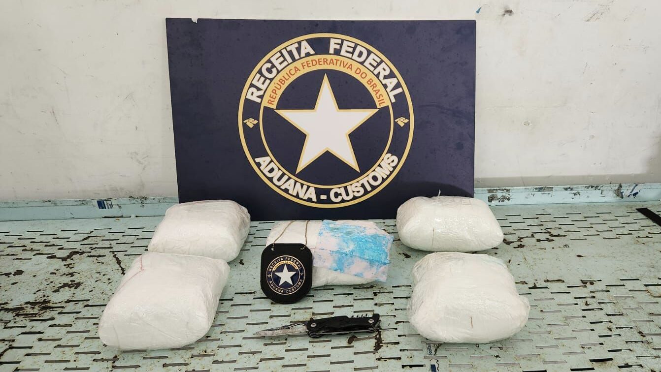 Receita Federal apreende 5,4 kg de cocaína no Aeroporto de Fortaleza; droga está avaliada em R$ 350 mil