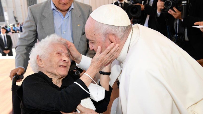Igreja Católica inicia período de transição após falecimento do Papa Francisco