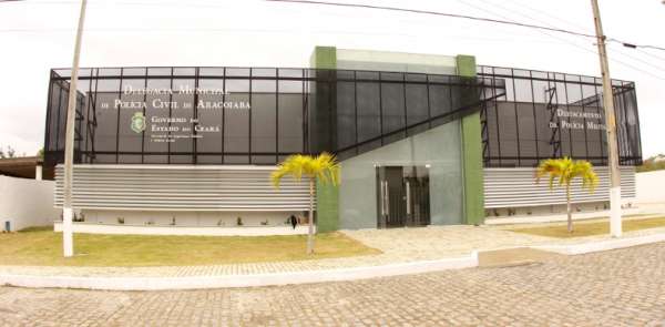 Irmãos são assassinados dentro de casa em Aracoiaba