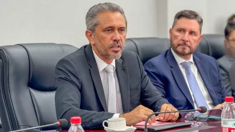 Governador Elmano discute novos investimentos de multinacional chinesa no Ceará