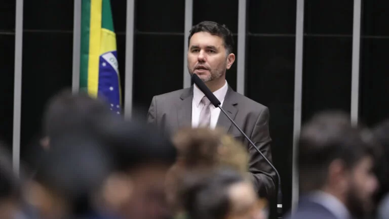 Moses Rodrigues assume relatoria do novo Plano Nacional de Educação para o período 2024-2034