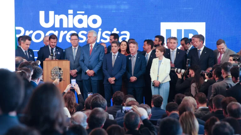 União Brasil e Progressistas oficializam federação em solenidade realizada em Brasília