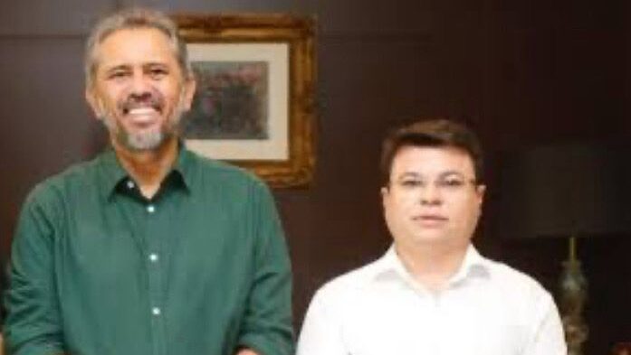 Durante jantar, prefeitos cearenses reforçam apoio à reeleição de Elmano de Freitas