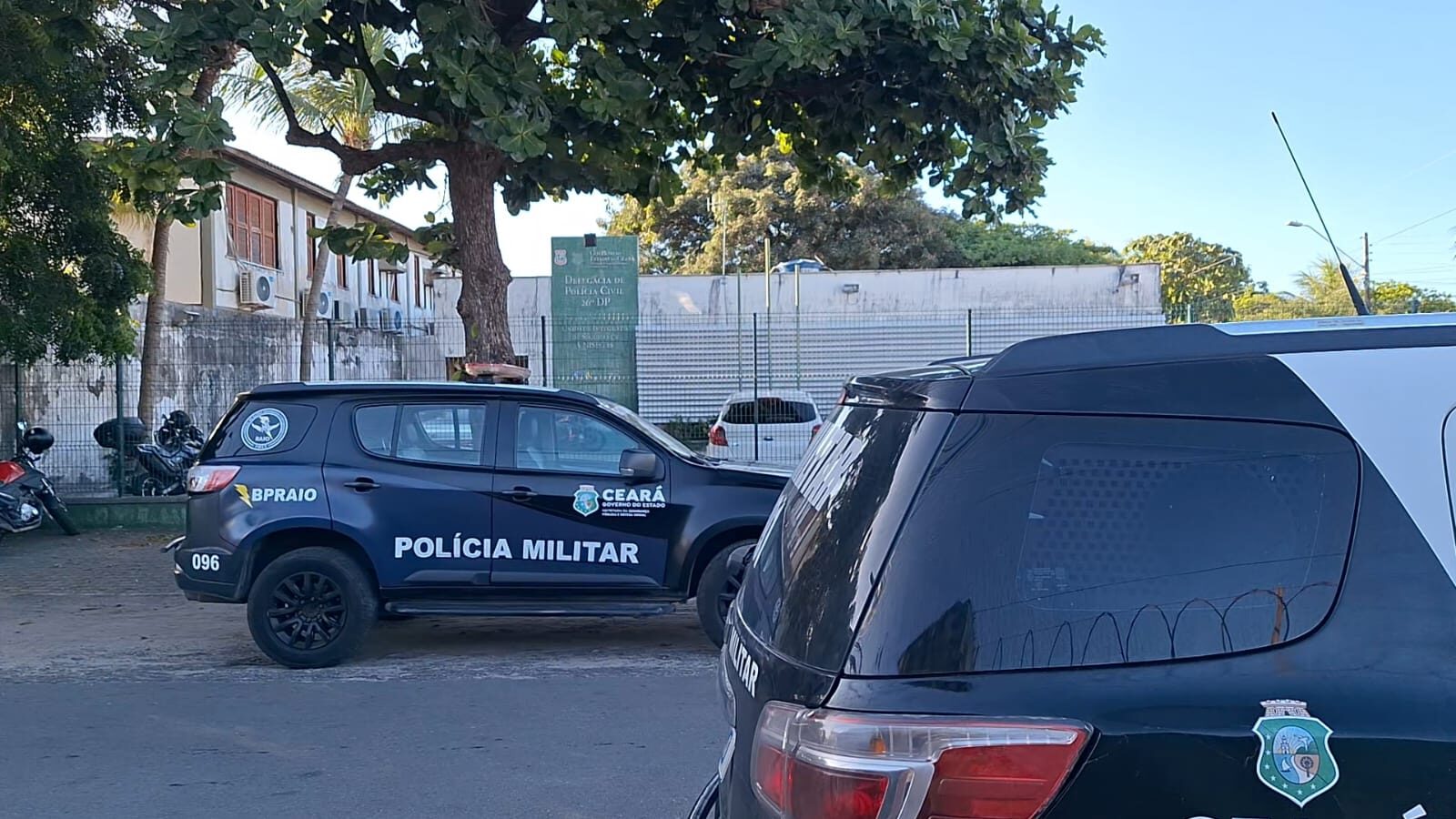 Homem é alvo de tentativa de homicídio ao sair do Fórum Clóvis Beviláqua, em Fortaleza