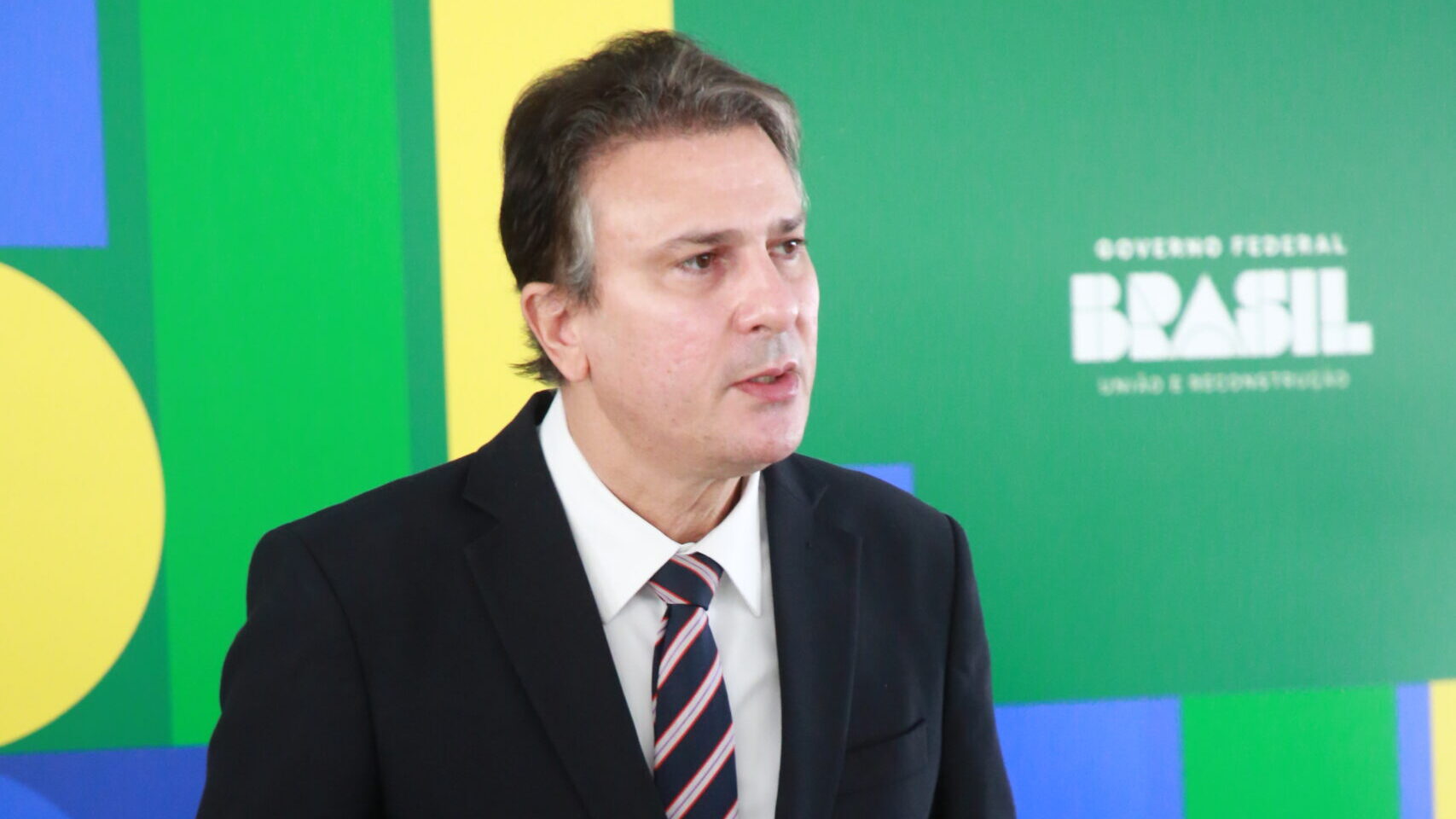 Camilo anuncia repasse de R$ 400 milhões para universidades e institutos federais