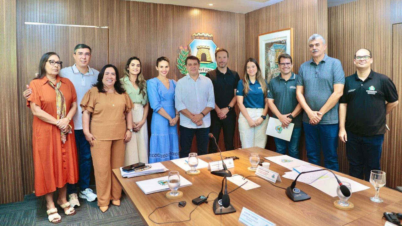 Evandro se reúne com representantes da FIFA para discutir organização do FIFA Fan Festival 2027