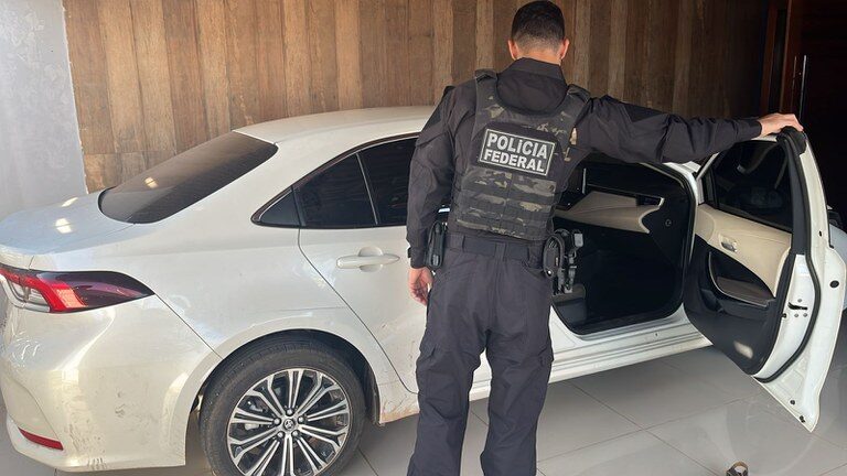 Duas pessoas são presas em Fortaleza por suposto desvio de R$ 10 milhões de bancos portugueses