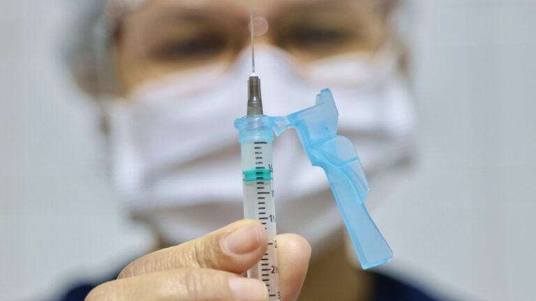 Prefeitura de Fortaleza abre todos os postos de saúde para o Dia D de vacinação contra gripe