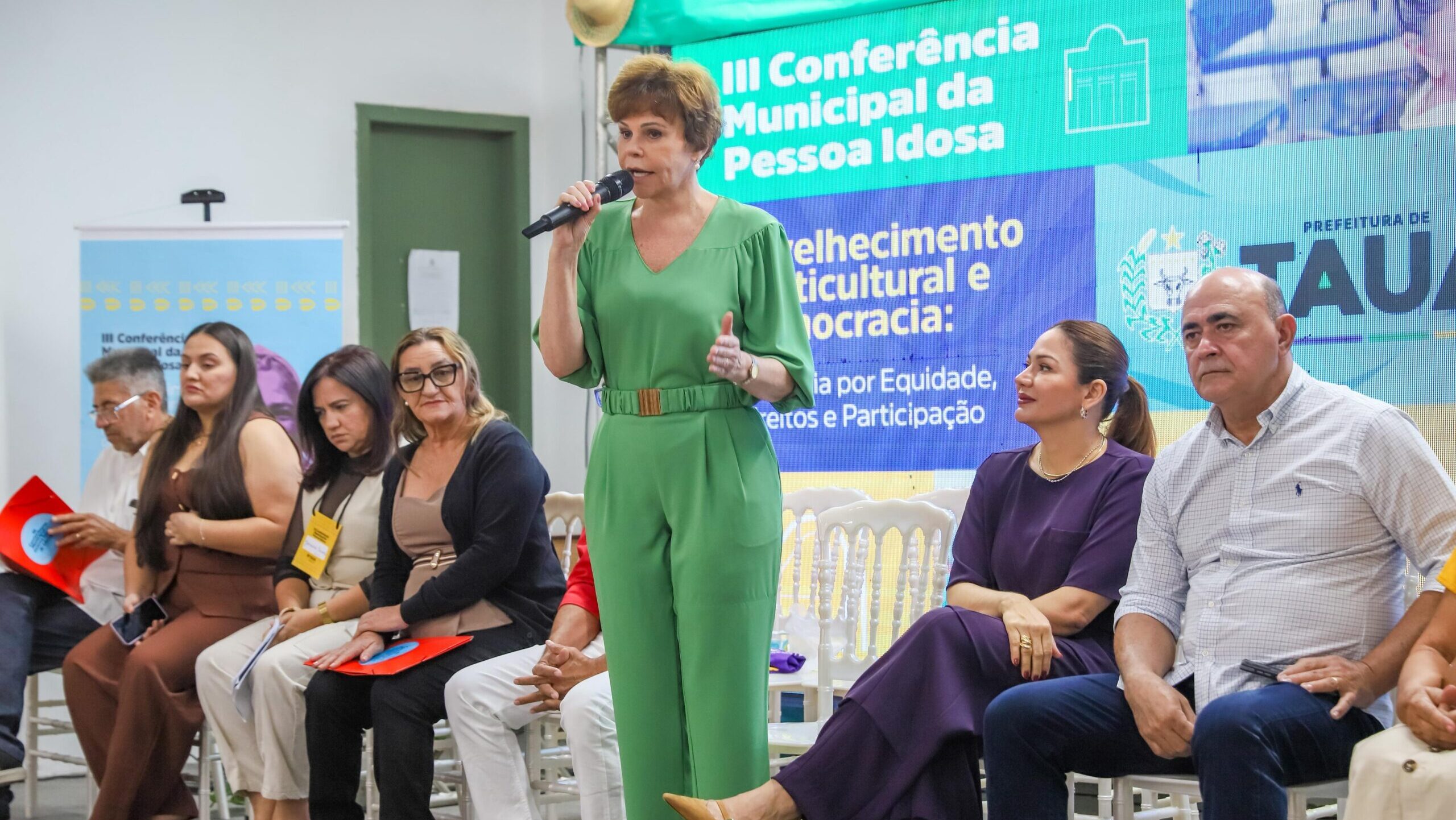 Tauá realiza Conferência da Pessoa Idosa e recebe propostas para a dignidade no envelhecer
