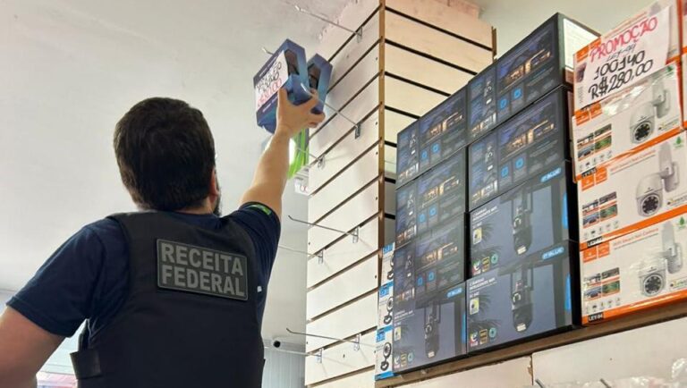 Receita Federal faz operação em Fortaleza contra comercialização de produtos falsificados