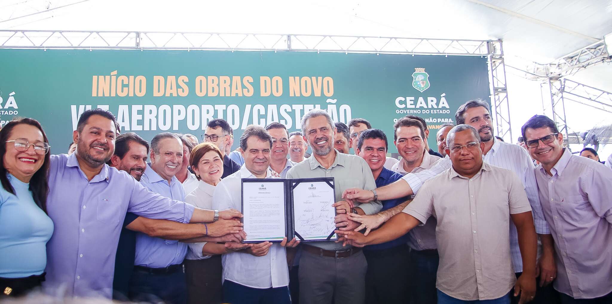 Governador Elmano assina ordem de serviço para início das obras do VLT Aeroporto-Castelão