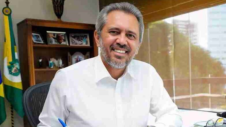 Governador Elmano anuncia convocação de 60 aprovados no concurso da Adagri