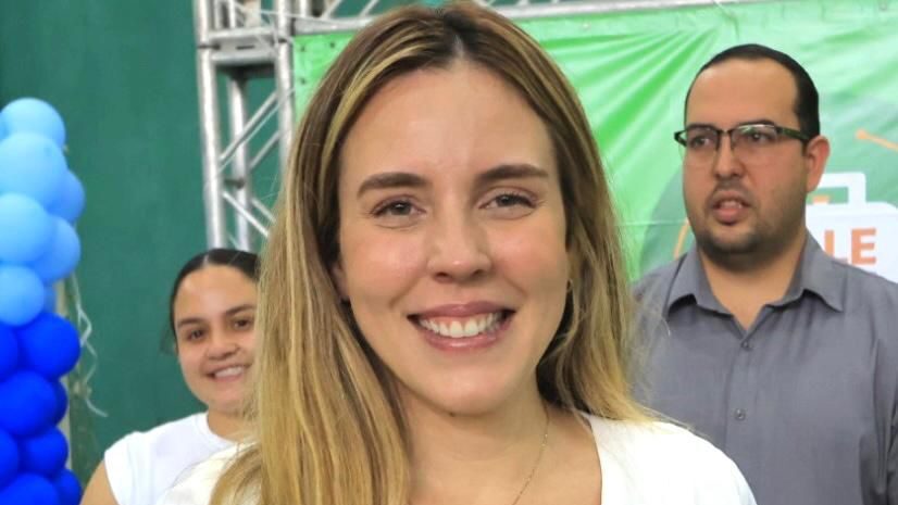 Jade Romero inicia entrega de 14 mil tíquetes do Vale Gás no Cariri