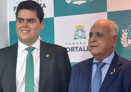 Roberto Pessoa é homenageado na CMFor com medalha Edson Queiroz