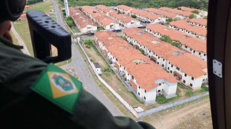 Forças de segurança realizam operação e prendem 14 suspeitos de crimes em Maranguape