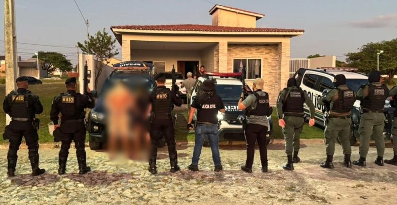 Chefe de facção criminosa é preso em Caucaia com armas e drogas