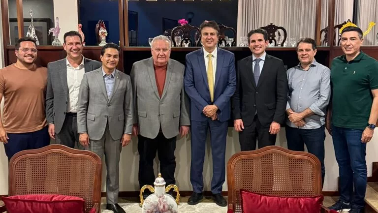 Chiquinho Feitosa reúne lideranças e fortalece articulação para 2026