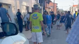 Criminoso morre e outro fica ferido após tentativa de assalto a policial em Fortaleza