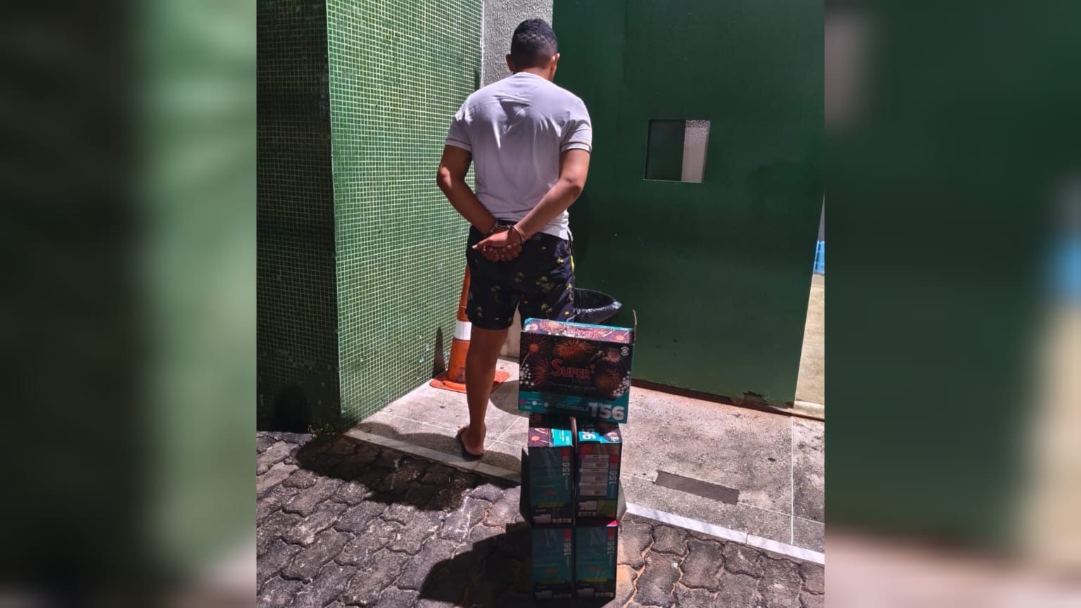 PM faz nova apreensão de fogos de artifício no Grande Jangurussu em Fortaleza