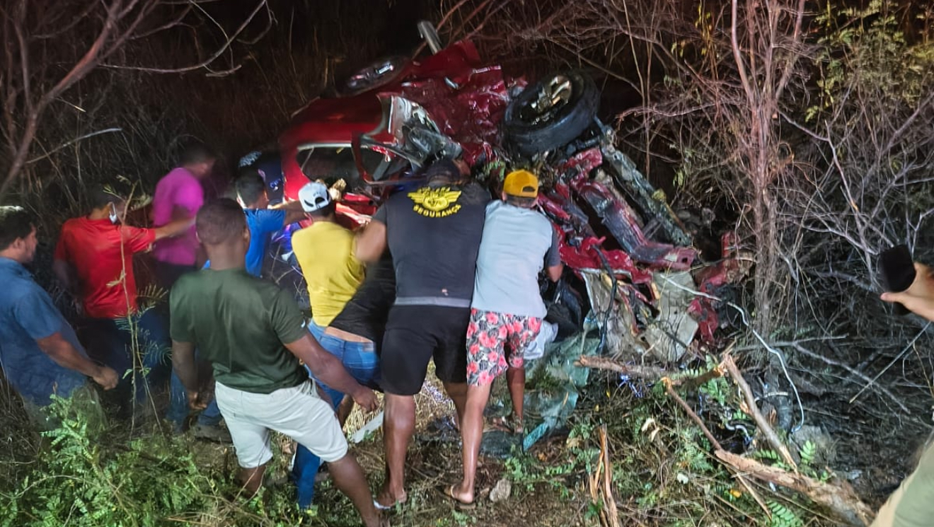 Advogado morre em colisão frontal na BR-116 em Jati
