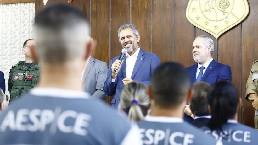 Governador Elmano participa da aula inaugural de formação da Pefoce