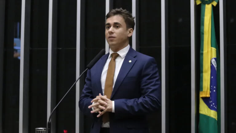 Nikolas Ferreira denuncia ameaça de ex-policial militar cearense nas redes sociais